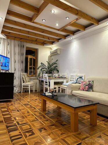 Продаётся 4-комн. вторичка 110 м², м. Халглар Достлугу, photo 6 from 15