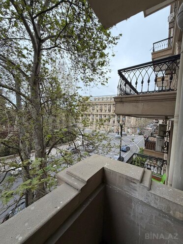 Продаётся 3-комн. вторичка 164 м², м. Сахил, photo 3 from 20