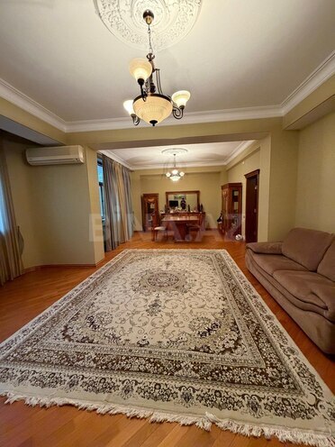 Продаётся 3-комн. вторичка 164 м², м. Сахил, photo 1 from 20