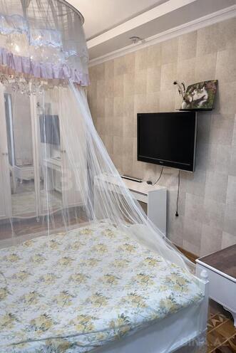 Satılır 5 otaqlı köhnə tikili 120 m², Bakıxanov q., photo 8 from 19