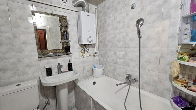 Продаётся 2-комн. вторичка 50 м², м. Иншаатчылар, photo 16 from 27