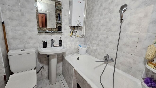 Продаётся 2-комн. вторичка 50 м², м. Иншаатчылар, photo 17 from 27