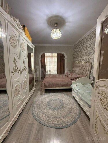 Продаётся 2-комн. вторичка 65 м², м. Ази Асланов, photo 1 from 13