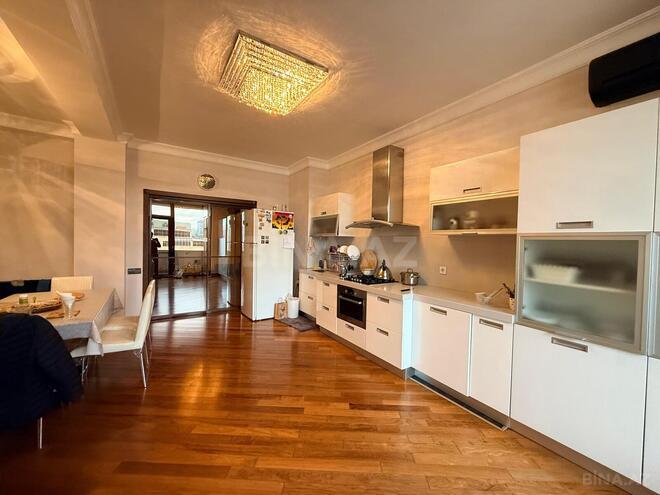 Satılır 4 otaqlı yeni tikili 220 m², 28 May m., photo 16 from 26