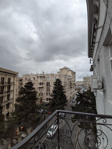 İcarəyə verilir 4 otaqlı köhnə tikili 135 m², İçəri Şəhər m., photo 30 from 32