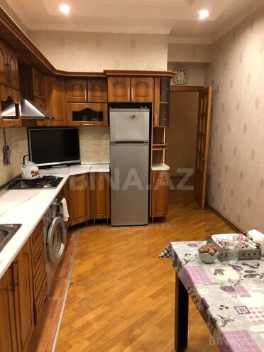 Сдаётся 3-комн. новостройка 117 м², м. Иншаатчылар, photo 1 from 12