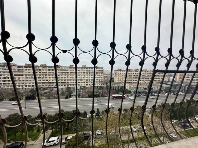 Продаётся 4-комн. вторичка 110 м², м. Нефтчиляр, photo 17 from 27