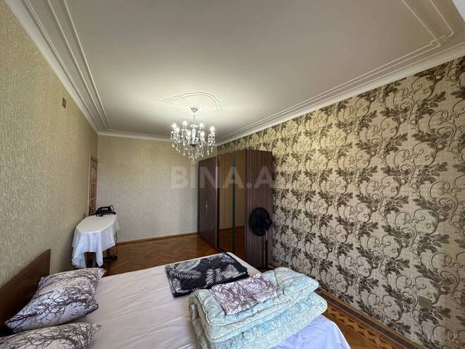 Продаётся 4-комн. вторичка 110 м², м. Нефтчиляр, photo 7 from 27