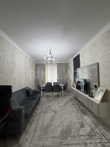 Продаётся 3-комн. вторичка 80 м², пос. Бакиханова, photo 1 from 16