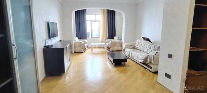 Сдаётся 3-комн. вторичка 110 м², м. Сахил, photo 7 from 32