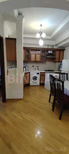 Сдаётся 3-комн. вторичка 110 м², м. Сахил, photo 10 from 32