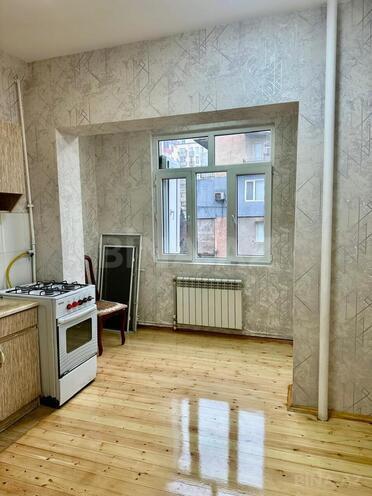 Продаётся 2-комн. вторичка 43 м², м. Азадлыг проспекти, photo 18 from 22