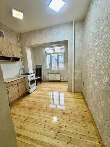 Продаётся 2-комн. вторичка 43 м², м. Азадлыг проспекти, photo 19 from 22