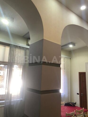Satılır 4 otaqlı köhnə tikili 138 m², Sahil m., photo 25 from 27