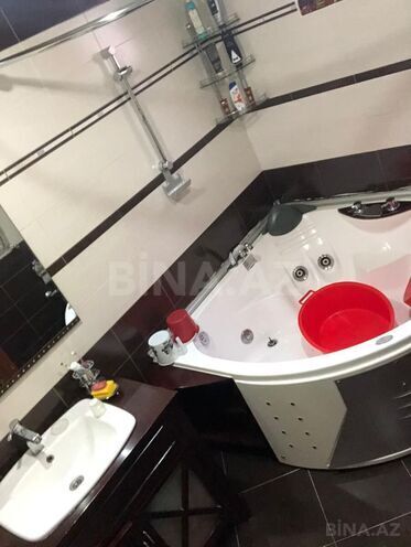 Satılır 4 otaqlı köhnə tikili 138 m², Sahil m., photo 14 from 27