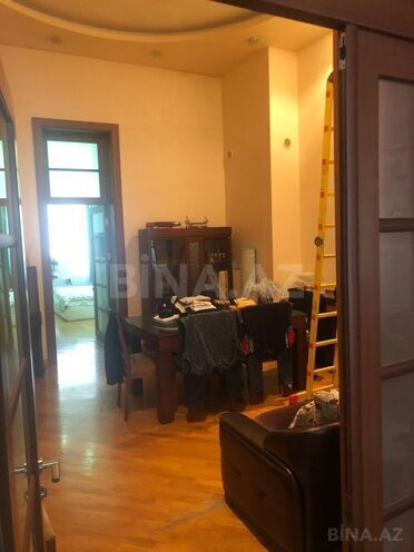 Satılır 4 otaqlı köhnə tikili 138 m², Sahil m., photo 22 from 27