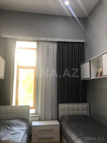 Satılır 4 otaqlı köhnə tikili 138 m², Sahil m., photo 26 from 27