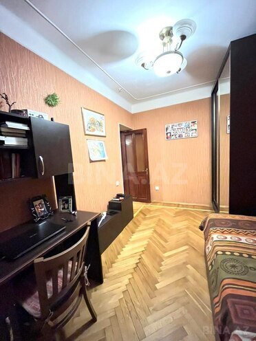 Satılır 3 otaqlı köhnə tikili 105 m², Gənclik m., photo 8 from 21