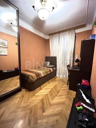 Satılır 3 otaqlı köhnə tikili 105 m², Gənclik m., photo 7 from 21
