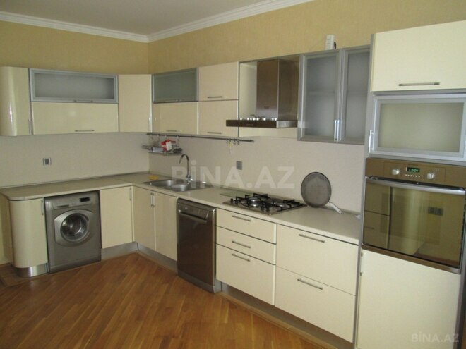 Продаётся 3-комн. новостройка 145 м², Насиминский  р., photo 9 from 15