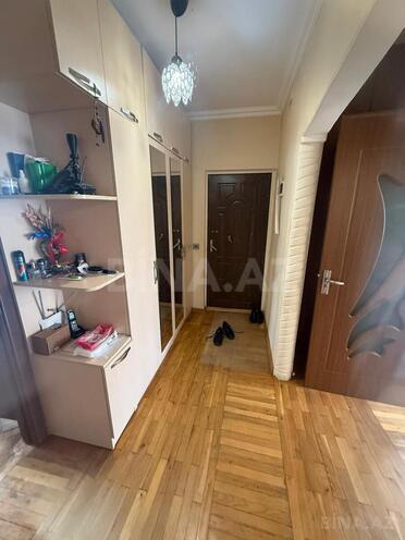 Satılır 3 otaqlı köhnə tikili 80 m², İnşaatçılar m., photo 13 from 16