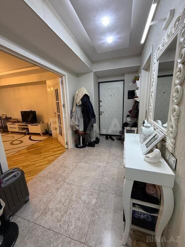 Продаётся 2-комн. вторичка 80 м², м. Элмляр Академиясы, photo 12 from 14