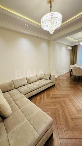 Сдаётся 3-комн. новостройка 141 м², Насиминский  р., photo 23 from 32