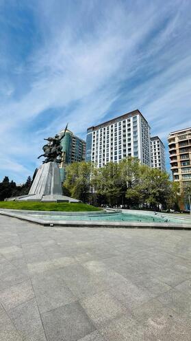 Сдаётся 3-комн. новостройка 141 м², Насиминский  р., photo 1 from 32