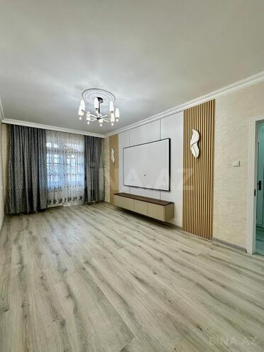 Satılır 2 otaqlı köhnə tikili 60 m², Yeni Günəşli q., photo 1 from 16