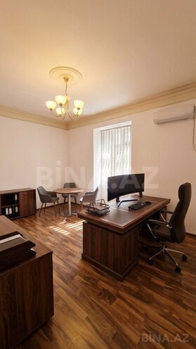 İcarəyə verilir 2 otaqlı ofis 80 m², 28 May m., photo 1 from 9