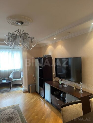 Продаётся 3-комн. вторичка 80 м², Ясамальский р., photo 5 from 16