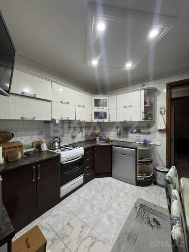 Satılır 4 otaqlı köhnə tikili 100 m², Bakıxanov q., photo 13 from 18