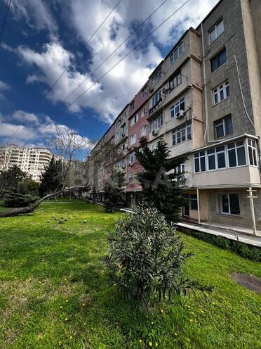 Продаётся 3-комн. вторичка 85 м², м. Кара Караев, photo 1 from 13