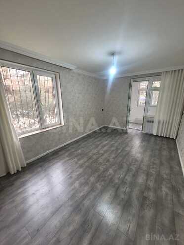 Продаётся 2-комн. вторичка 40 м², м. Элмляр Академиясы, photo 1 from 17