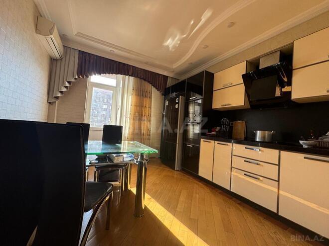 İcarəyə verilir 3 otaqlı yeni tikili 155 m², 28 May m., photo 11 from 15