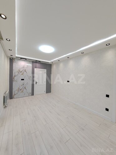 Продаётся 2-комн. вторичка 42 м², м. Ахмедлы, photo 1 from 19