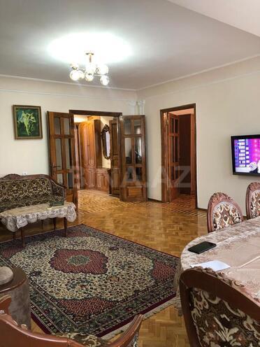 İcarəyə verilir 3 otaqlı köhnə tikili 70 m², 28 May m., photo 3 from 11