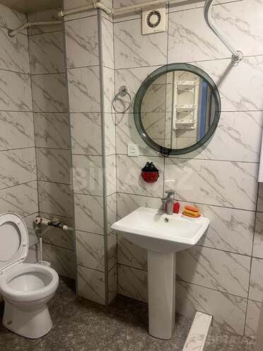 Сдаётся 3-комн. вторичка 70 м², м. Низами, photo 8 from 11