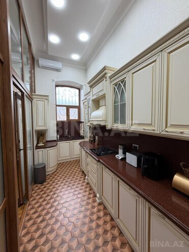 Продаётся 6-комн. вторичка 365 м², м. Сахил, photo 24 from 32