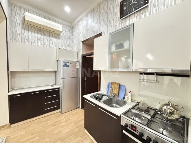 Сдаётся 2-комн. вторичка 60 м², м. Ичеришехер, photo 9 from 14