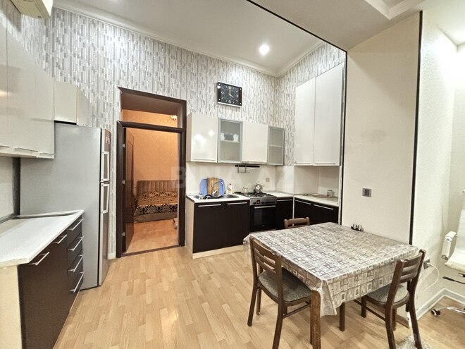 Сдаётся 2-комн. вторичка 60 м², м. Ичеришехер, photo 7 from 14