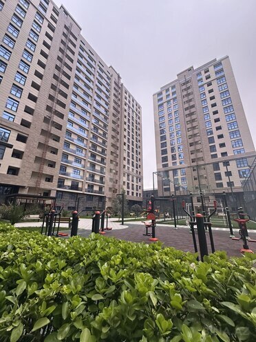 Продаётся 3-комн. новостройка 127 м², Насиминский  р., photo 1 from 18