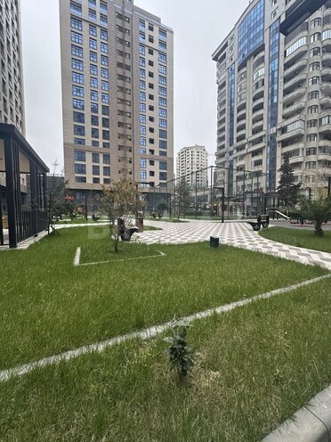 Продаётся 3-комн. новостройка 127 м², Насиминский  р., photo 17 from 18