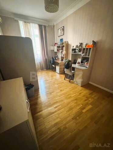 Satılır 3 otaqlı köhnə tikili 80 m², 28 May m., photo 9 from 13