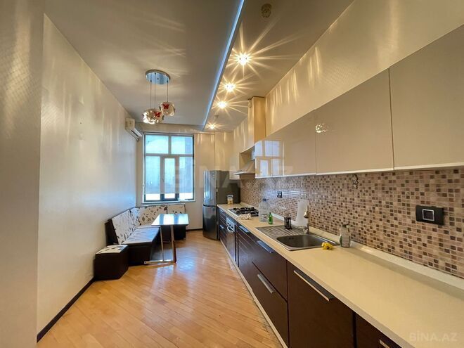 İcarəyə verilir 3 otaqlı yeni tikili 140 m², İnşaatçılar m., photo 7 from 14