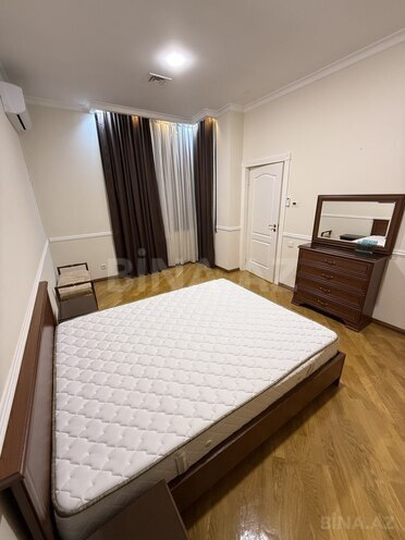 İcarəyə verilir 6 otaqlı həyət evi/bağ evi 300 m², 20 Yanvar m., photo 10 from 32