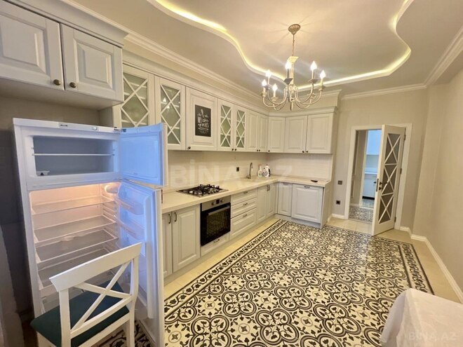 Продаётся 2-комн. новостройка 89 м², м. Элмляр Академиясы, photo 1 from 28