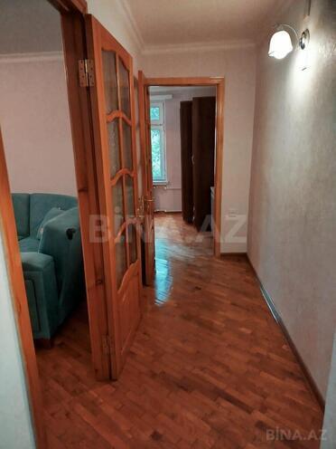 Продаётся 2-комн. вторичка 45 м², м. Элмляр Академиясы, photo 6 from 13