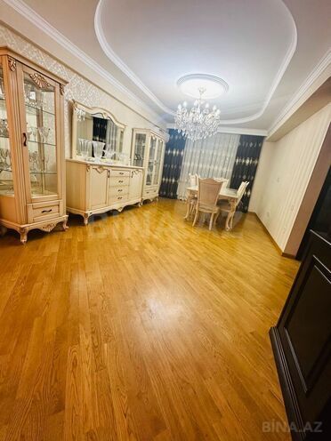 Satılır 4 otaqlı yeni tikili 132 m², İnşaatçılar m., photo 1 from 17