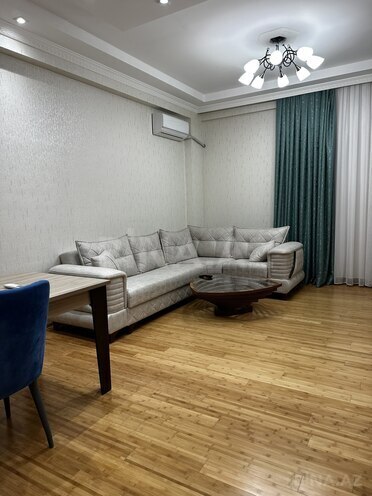 Сдаётся 2-комн. новостройка 80 м², м. Низами, photo 1 from 16